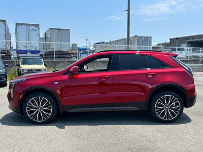 2025 Cadillac XT4 照片 4