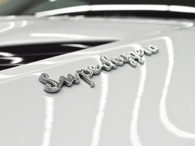 2019 Aston Martin DBS SUPERLEGGERA 照片 25