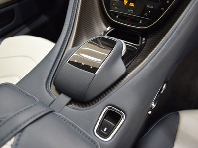 2019 Aston Martin DBS SUPERLEGGERA 照片 21