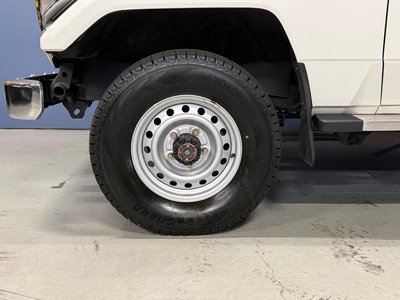 2000 Toyota LAND CRUISER 70 照片 10