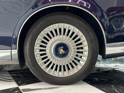 2019 Toyota CENTURY — фото 23