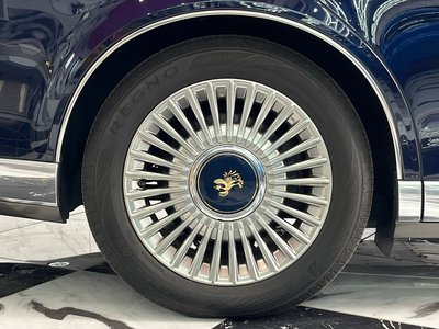 2019 Toyota CENTURY — фото 25