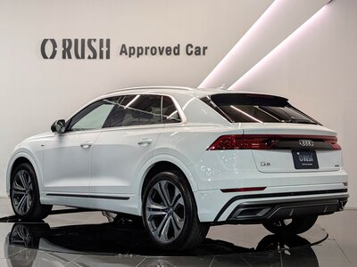 2020 AUDI Q8 — миниатюра 6