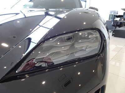 2025 Porsche TAYCAN — миниатюра 12