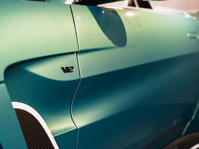 2023 Aston Martin VANTAGE 照片 8