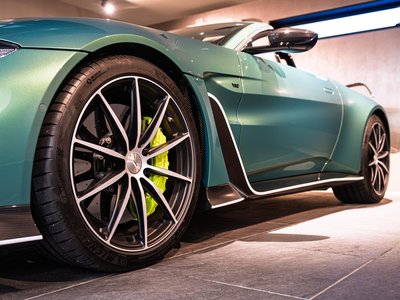 2023 Aston Martin VANTAGE 照片 23
