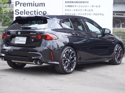 2026 BMW 1 SERIES photo 8
