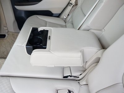 2024 Toyota LAND CRUISER 300 thumbnail 65