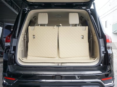 2024 Toyota LAND CRUISER 300 thumbnail 73