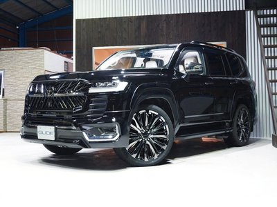 2024 Toyota LAND CRUISER 300 photo 1