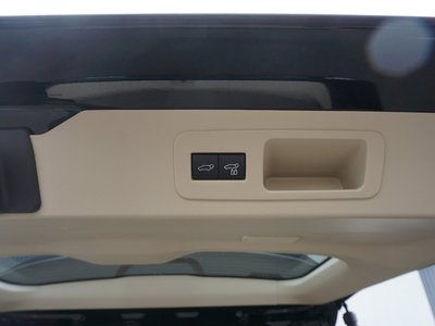 2024 Toyota LAND CRUISER 300 thumbnail 72