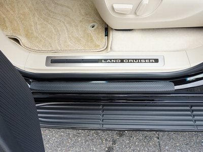 2024 Toyota LAND CRUISER 300 thumbnail 52
