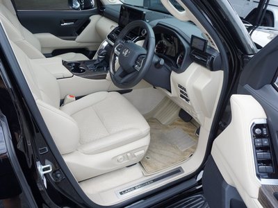 2024 Toyota LAND CRUISER 300 thumbnail 46