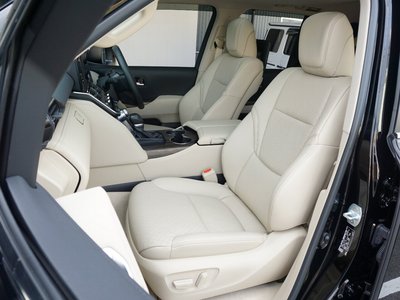 2024 Toyota LAND CRUISER 300 thumbnail 50