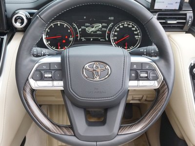 2024 Toyota LAND CRUISER 300 thumbnail 20