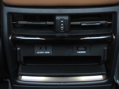 صورة 42 لـ 2026 Toyota VELLFIRE