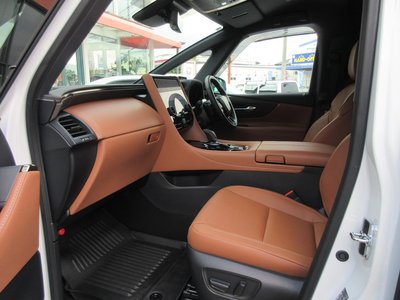 صورة 51 لـ 2026 Toyota VELLFIRE