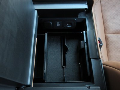 صورة 70 لـ 2026 Toyota VELLFIRE