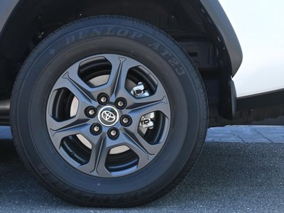 2025 Toyota LAND CRUISER 300 缩略图 5