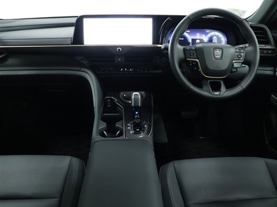 2024 Toyota CROWN CROSSOVER thumbnail 5