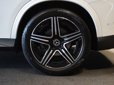 2026 Mercedes-BENZ GLC photo 13