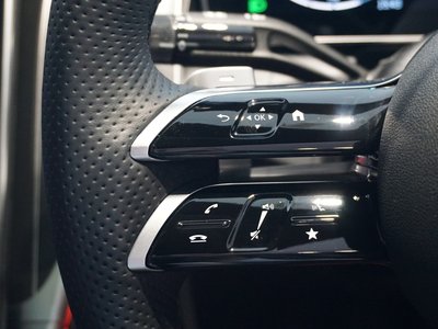 2026 Mercedes-BENZ GLC thumbnail 58