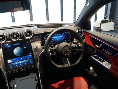 2026 Mercedes-BENZ GLC photo 15