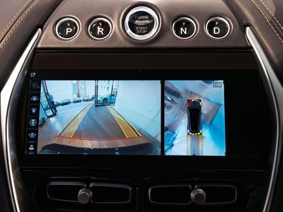 2023 Aston Martin DBX — миниатюра 32