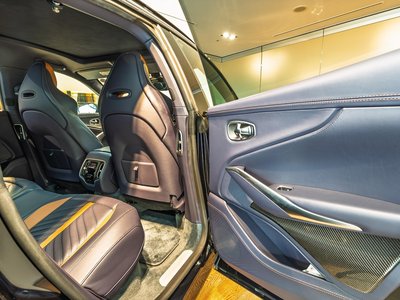 2023 Aston Martin DBX — миниатюра 22