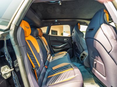 2023 Aston Martin DBX — миниатюра 23