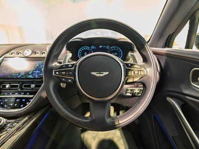 2023 Aston Martin DBX — миниатюра 29