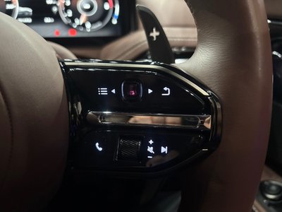 2024 Aston Martin DB12 — миниатюра 31