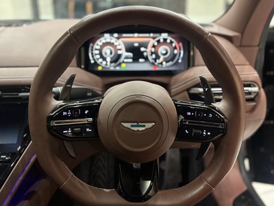 2024 Aston Martin DB12 — миниатюра 23
