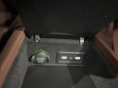2024 Aston Martin DB12 — миниатюра 69