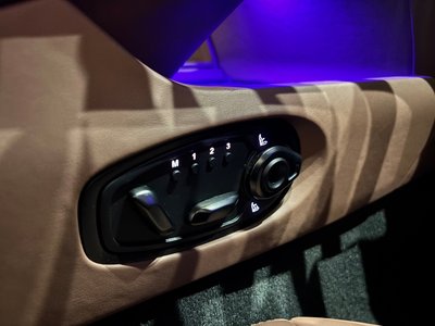 2024 Aston Martin DB12 — миниатюра 72