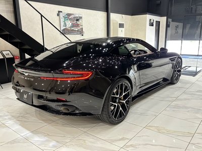 2024 Aston Martin DB12 — миниатюра 37