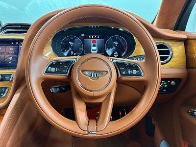 صورة مصغرة 92 لـ 2021 Bentley BENTAYGA