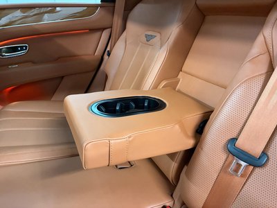 صورة مصغرة 94 لـ 2021 Bentley BENTAYGA