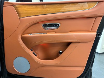 صورة مصغرة 38 لـ 2021 Bentley BENTAYGA