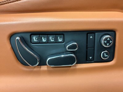 صورة مصغرة 50 لـ 2021 Bentley BENTAYGA