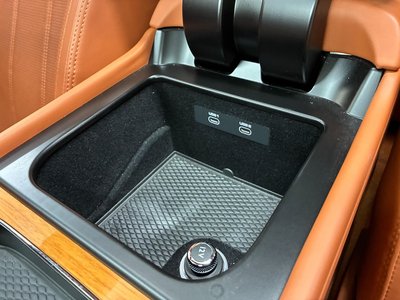 صورة مصغرة 106 لـ 2021 Bentley BENTAYGA