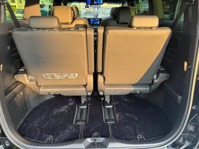 صورة 42 لـ 2023 Toyota ALPHARD