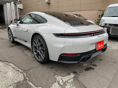 2025 Porsche 911 photo 2