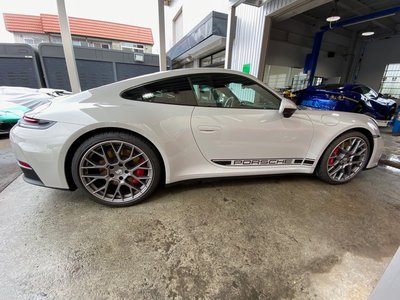 2025 Porsche 911 thumbnail 27