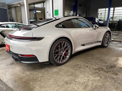 2025 Porsche 911 thumbnail 25
