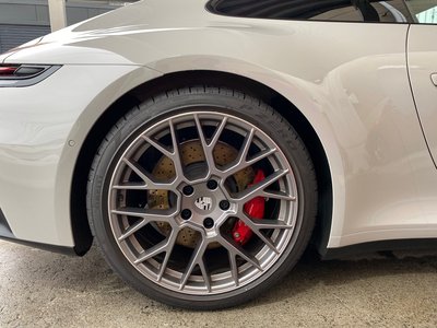 2025 Porsche 911 thumbnail 19