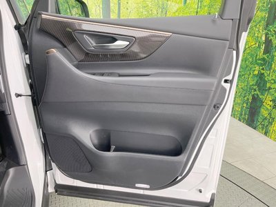 2025 Toyota ALPHARD — фото 40