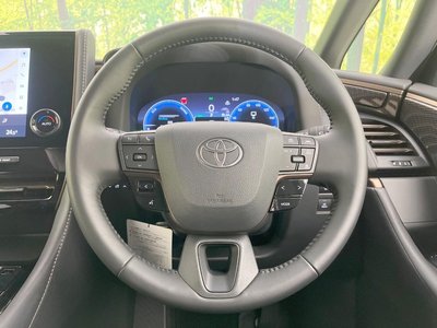 2025 Toyota ALPHARD — фото 12