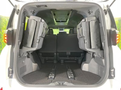 2025 Toyota ALPHARD — фото 41