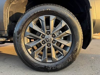 صورة 43 لـ 2025 Toyota LAND CRUISER 250